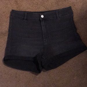 H&M Divided High Waisted Black Shorts Size 8
